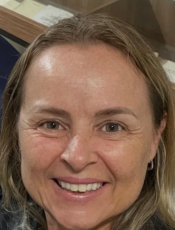 Andrea Menezes
