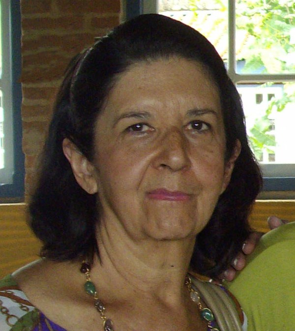 Maria Inês Araújo Prado
