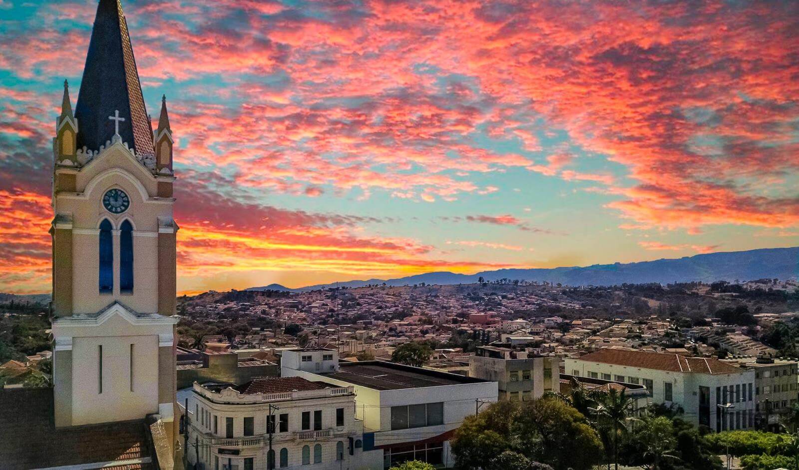São João da Boa Vista ao entardecer